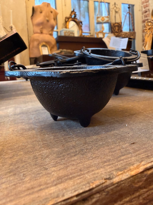 Mini Cauldrons